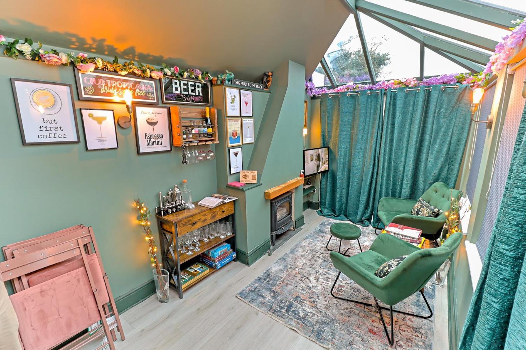 Bay Tree Cottage, Sleeps 7 Close To The Marina Burnham-on-Crouch Ngoại thất bức ảnh